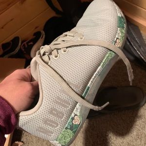 Nobull shoes size 7 gently used